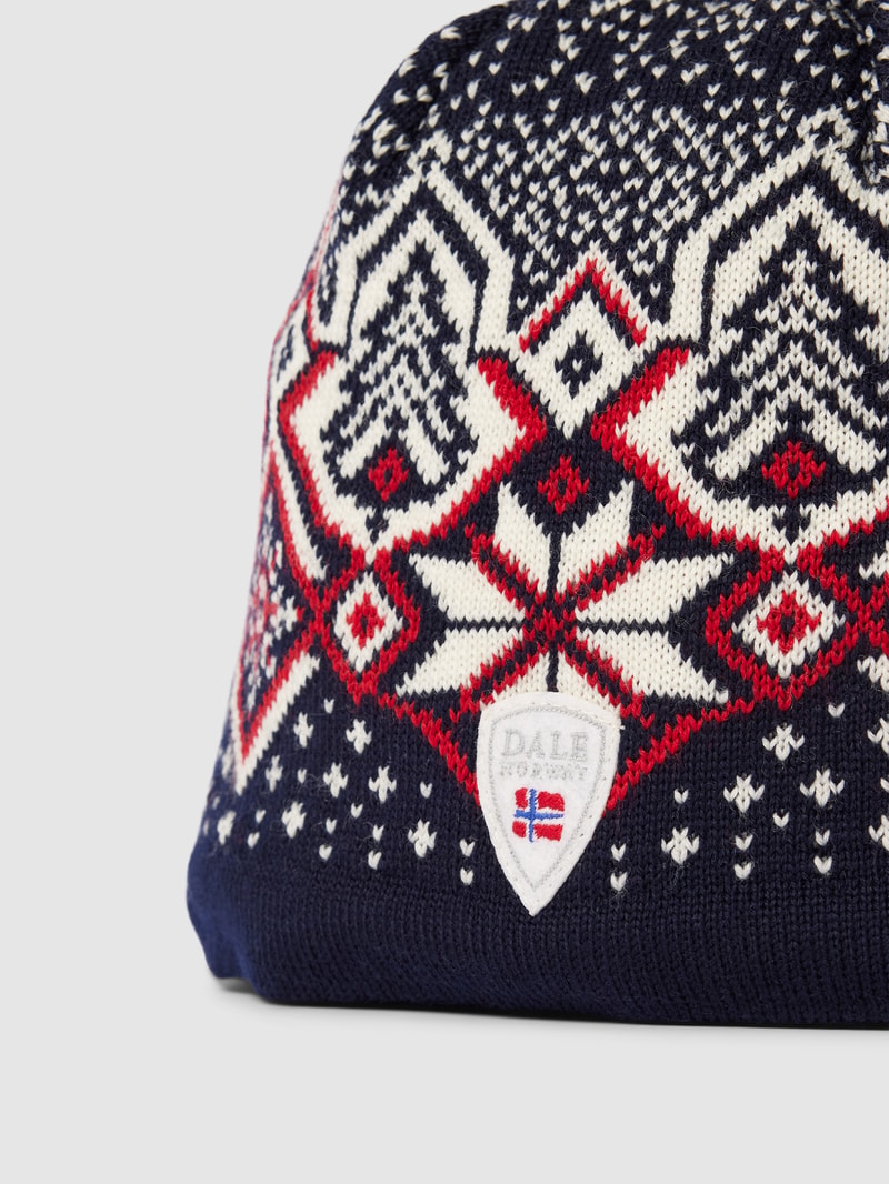 Beanie mit Allover-Muster Modell 'Winterland' in dunkelblau