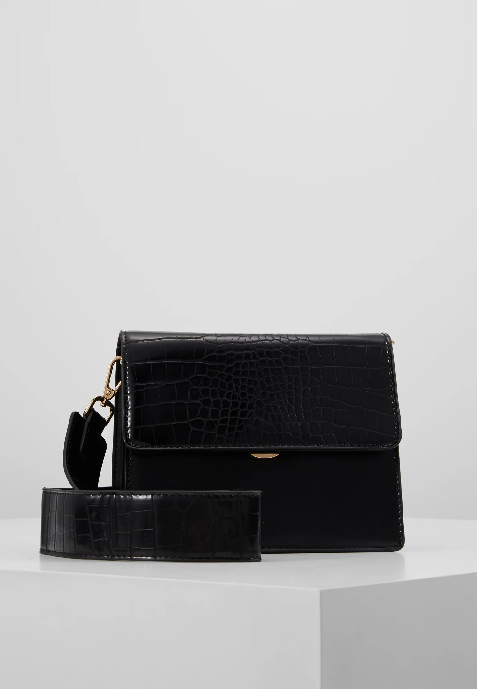 BOLSO BANDOLERA ONLY ONLSARAH - Bolso de hombro