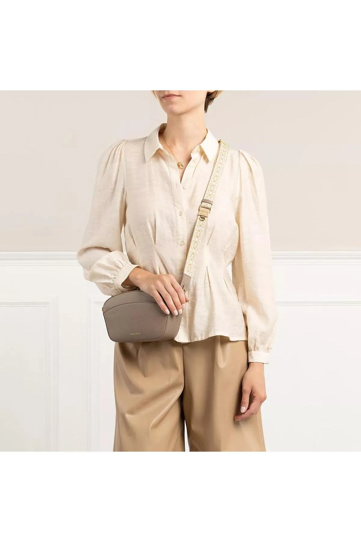 Coccinelle  Enchanteuse Warm Taupe