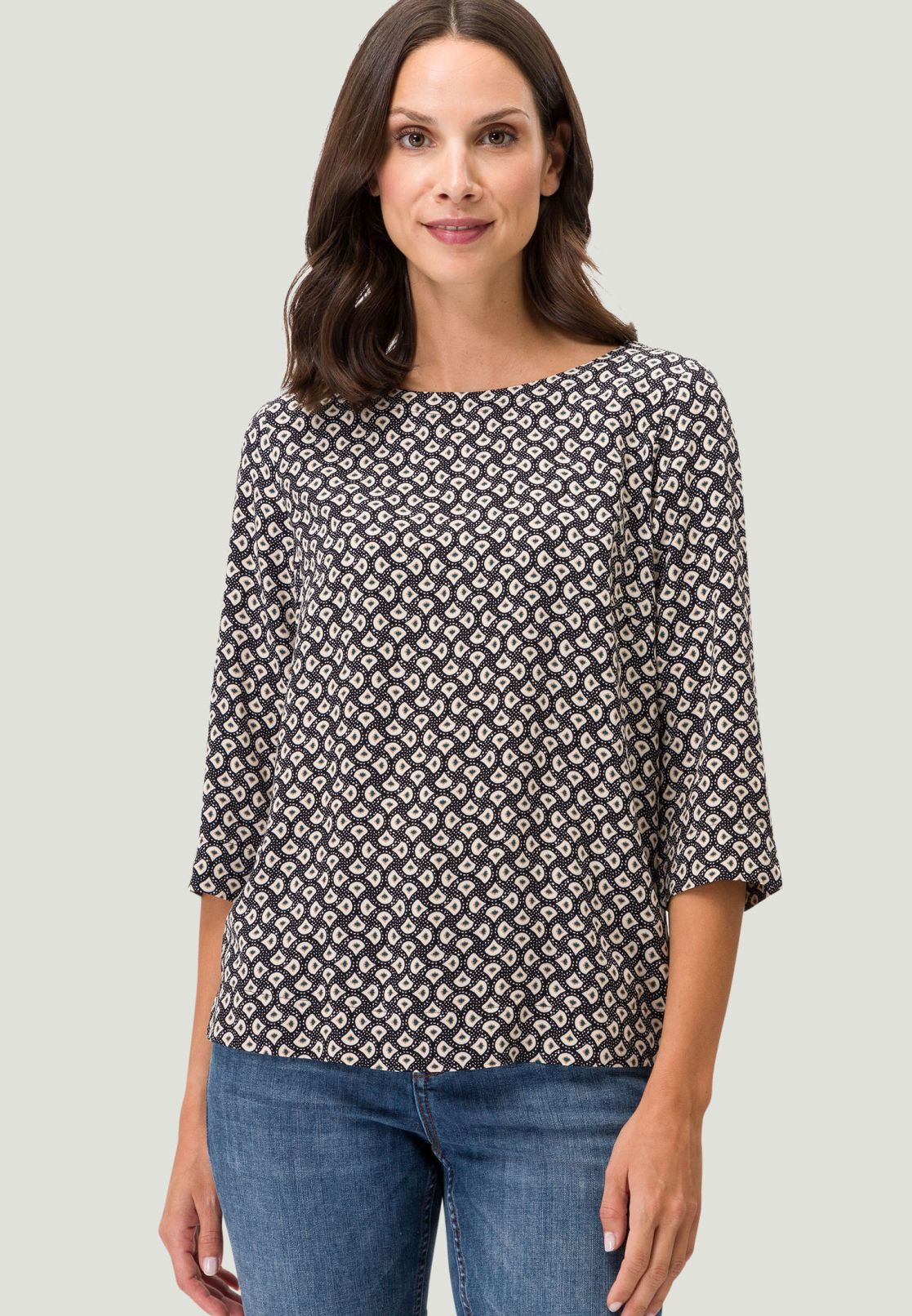 Bluse mit U-Boot Ausschnitt