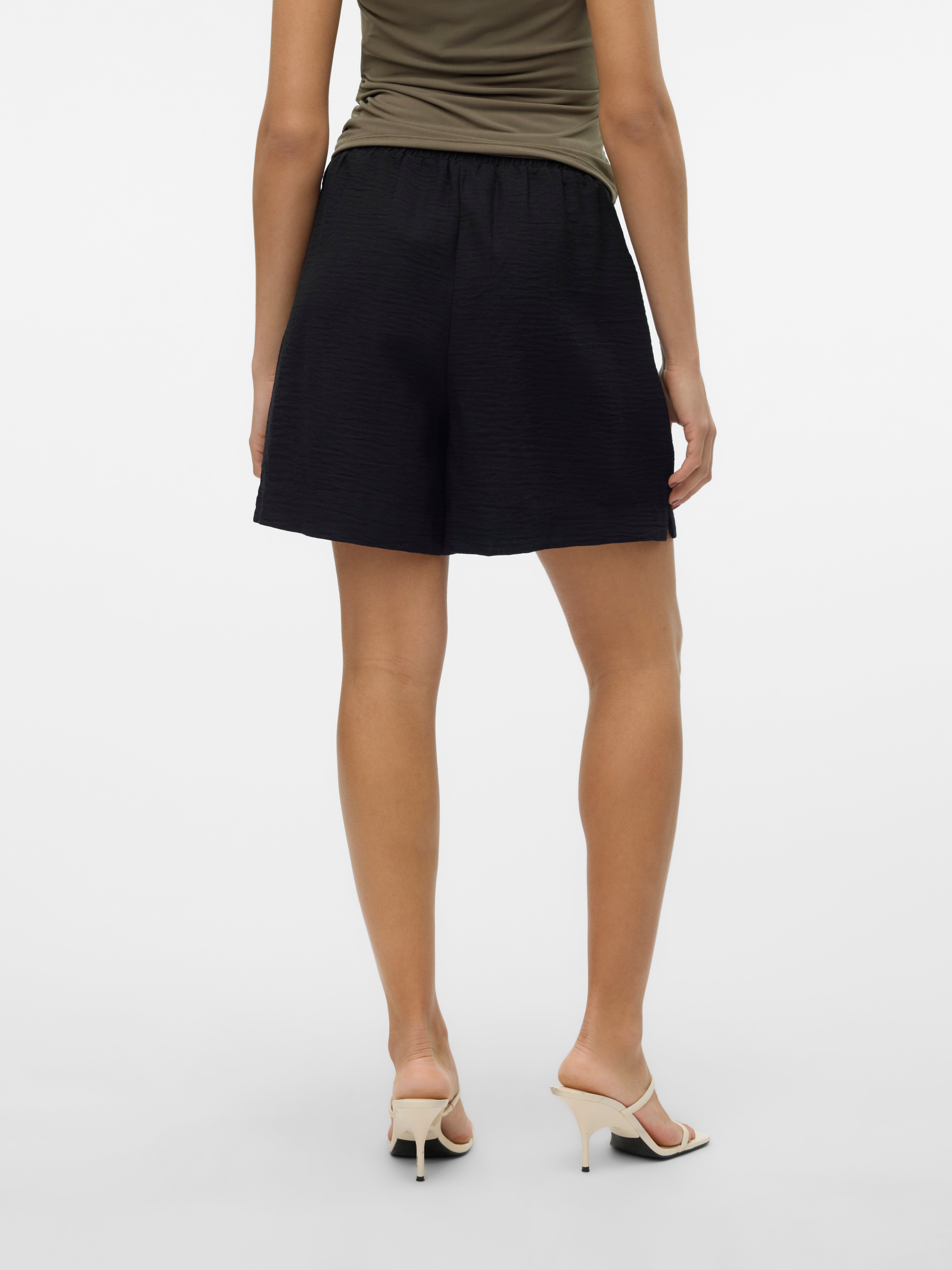 VMKITA Shorts