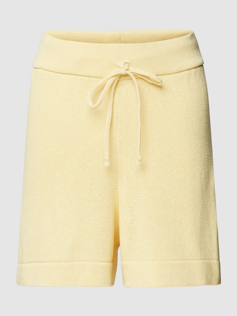 Shorts in Strick-Optik in hellgelb