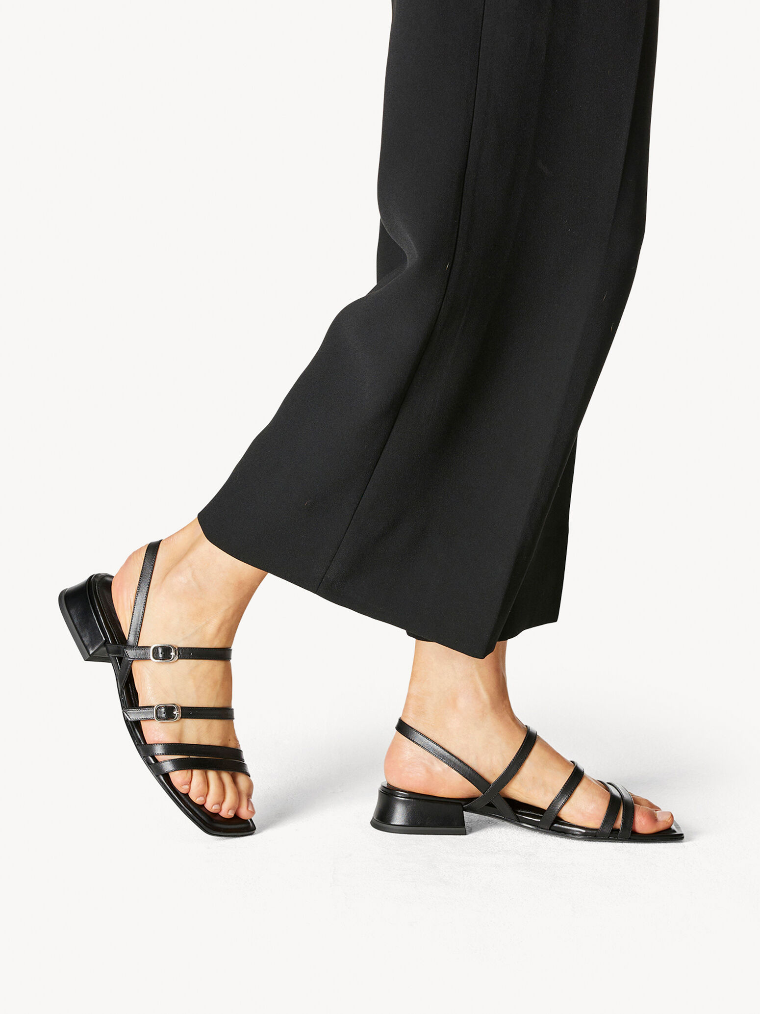 Sandale à talon en cuir - noir