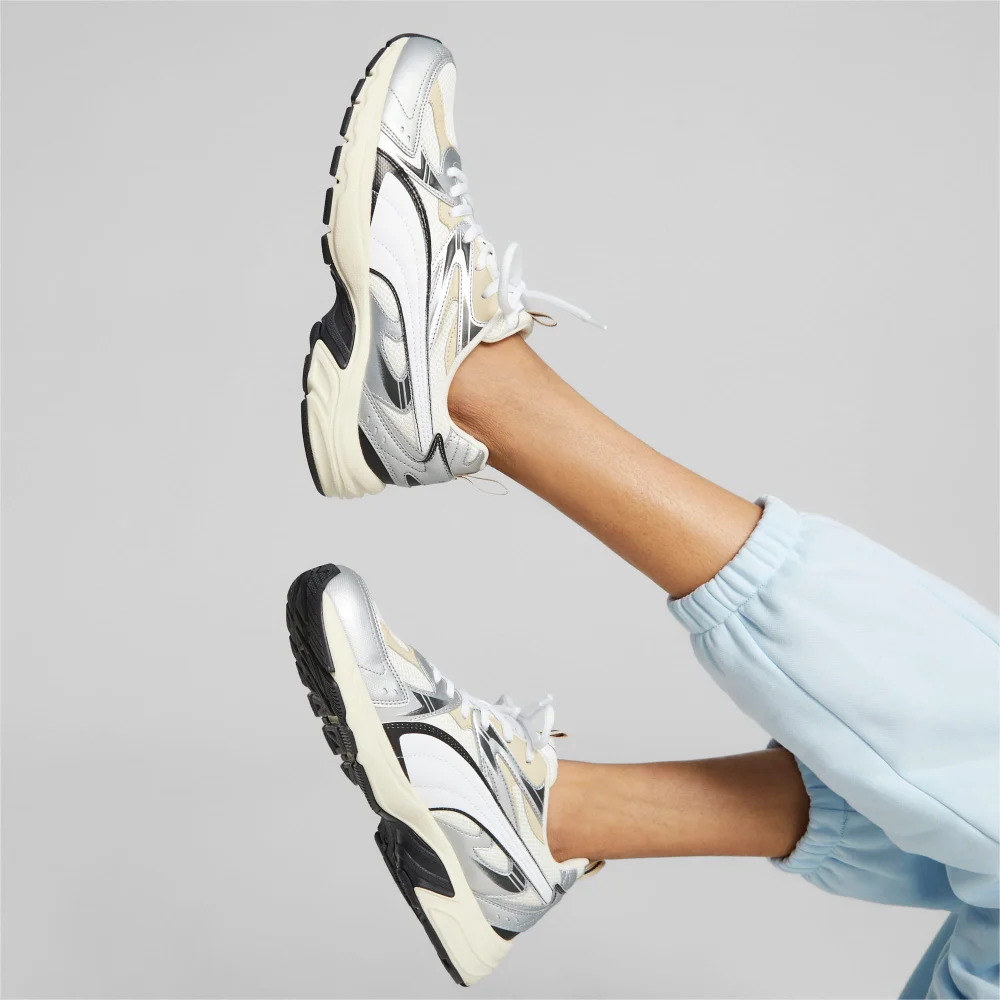 PUMA Milenio Tech 392322 04 / weiss