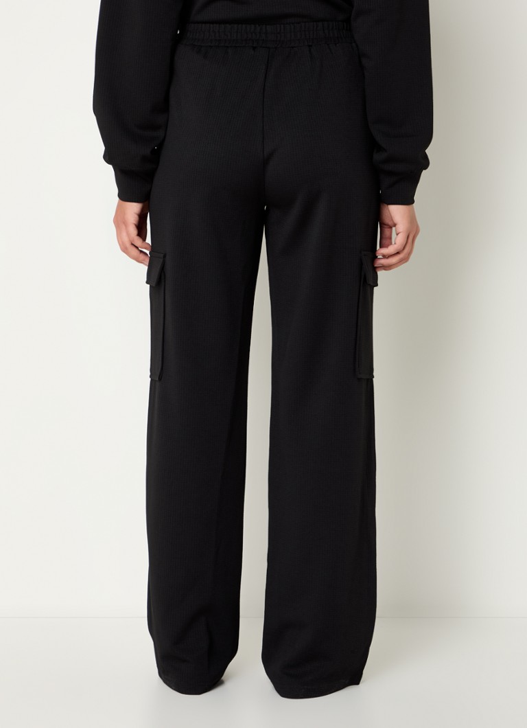 Pantaloni cargo Yuma di Refined Department, vita media, vestibilità ampia, con tasche laterali
