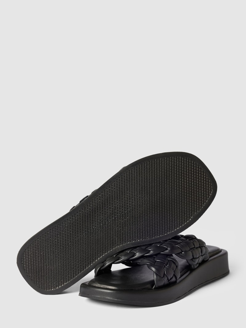 Sandalen aus Leder in Flecht-Optik in schwarz