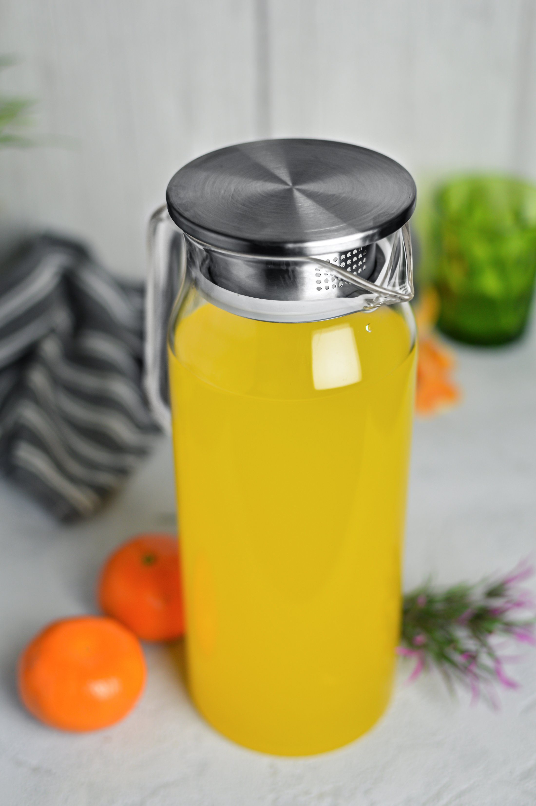 Sendez Wasserkaraffe Glaskaraffe 1,5L mit Edelstahl Filter Wasserkrug Glaskrug Saftkaraffe