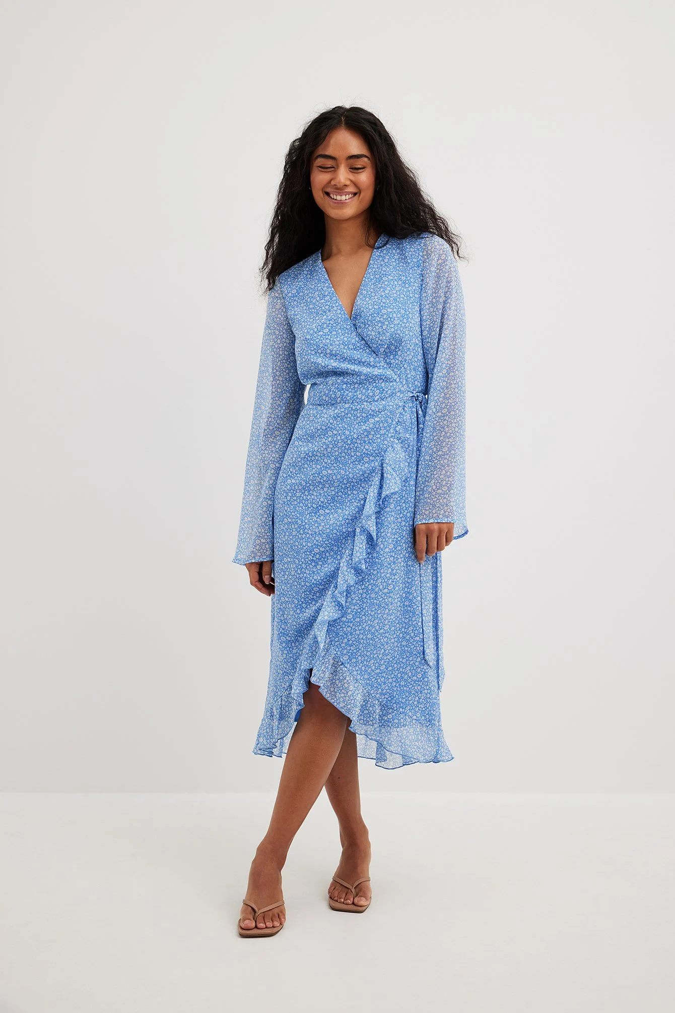 Midikleid mit überlappender gebundener Taille