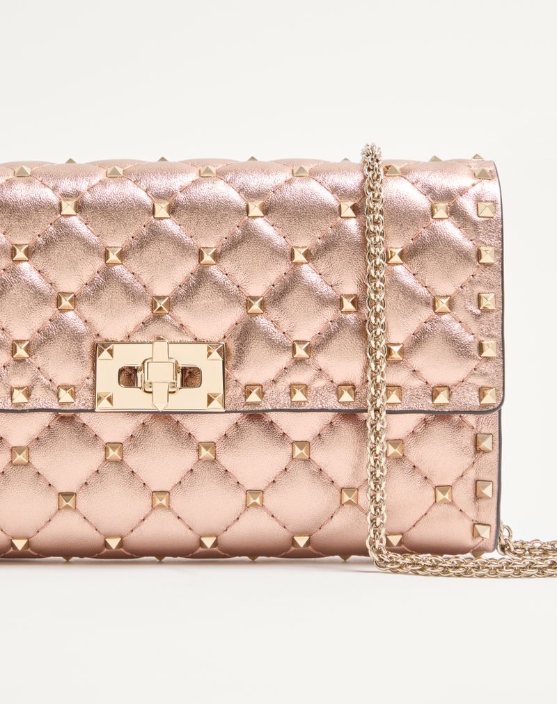 Bolsa de ombro Valentino Garavani Rockstud Spike em couro napa laminado