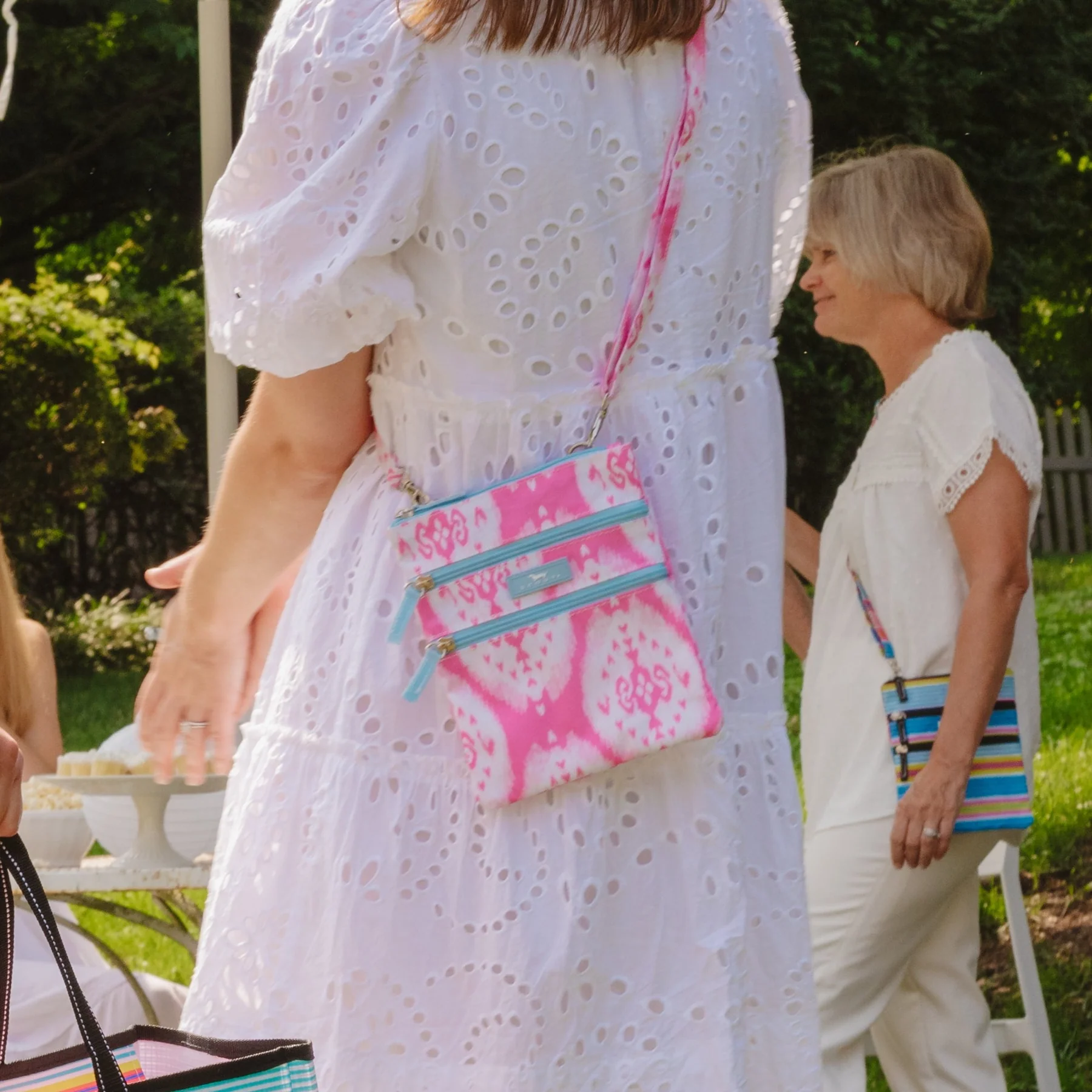 Crossbody Sally Go Lightly