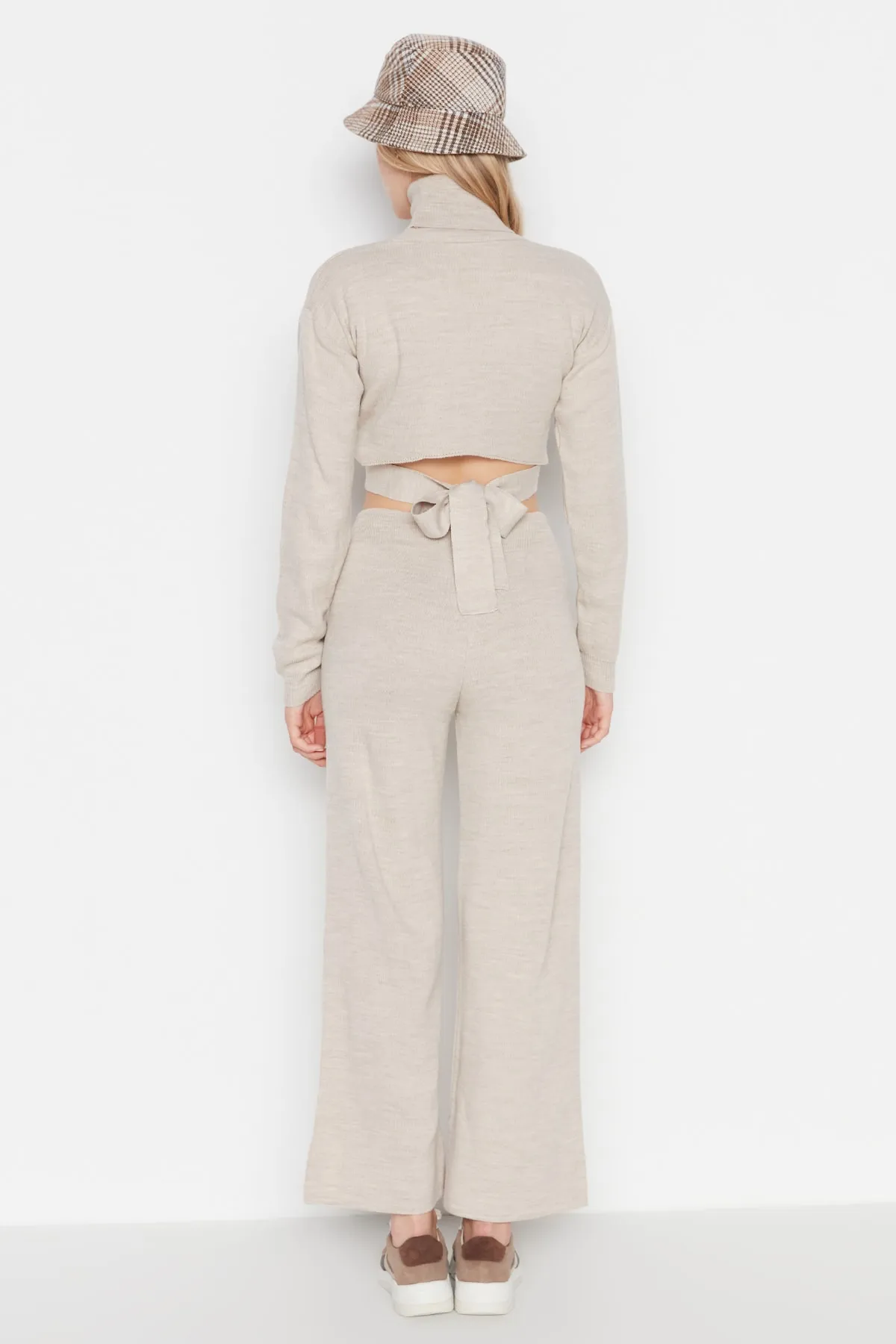 Trendyol Collection  Beige Basic Rollkragen-Strick-Top-Top-Set TWOAW21AU0093
