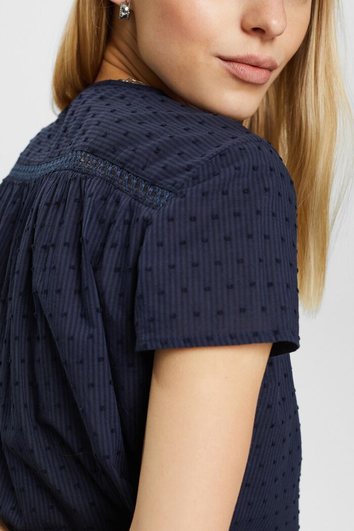 Dobby-Bluse mit Bindedetail