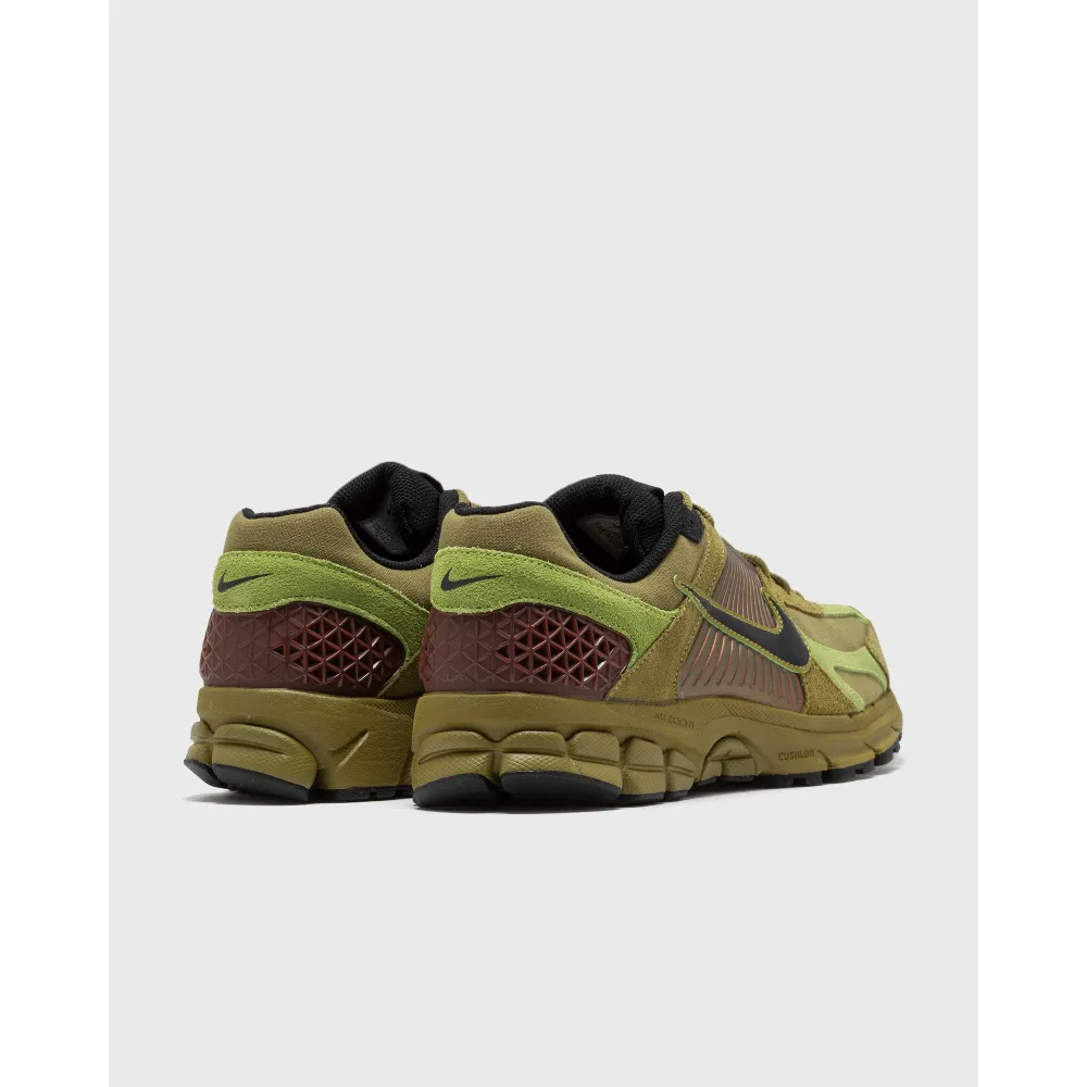 Nike Zoom Vomero 5 FJ1910 300 / grün