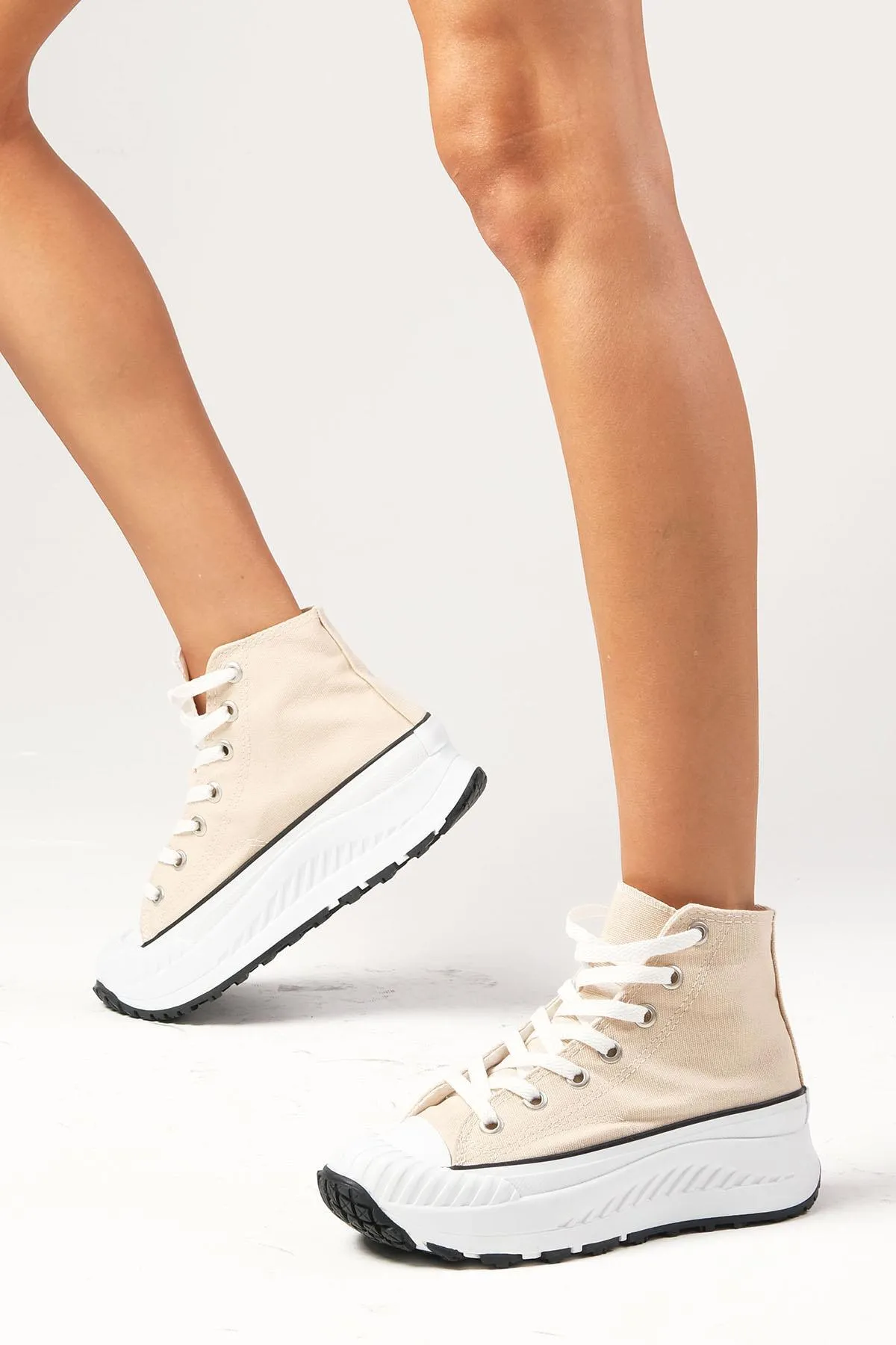 Mio Gusto  Bendis Beige Farbe Leinen Dicke Sohle High Top Casual Damen Sneakers