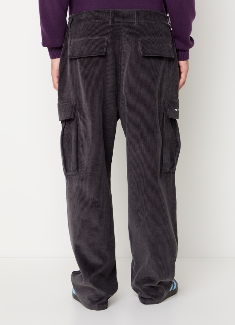 Pantaloni cargo din catifea reiată cu croi larg și buzunare laterale de la Pop Trading Company