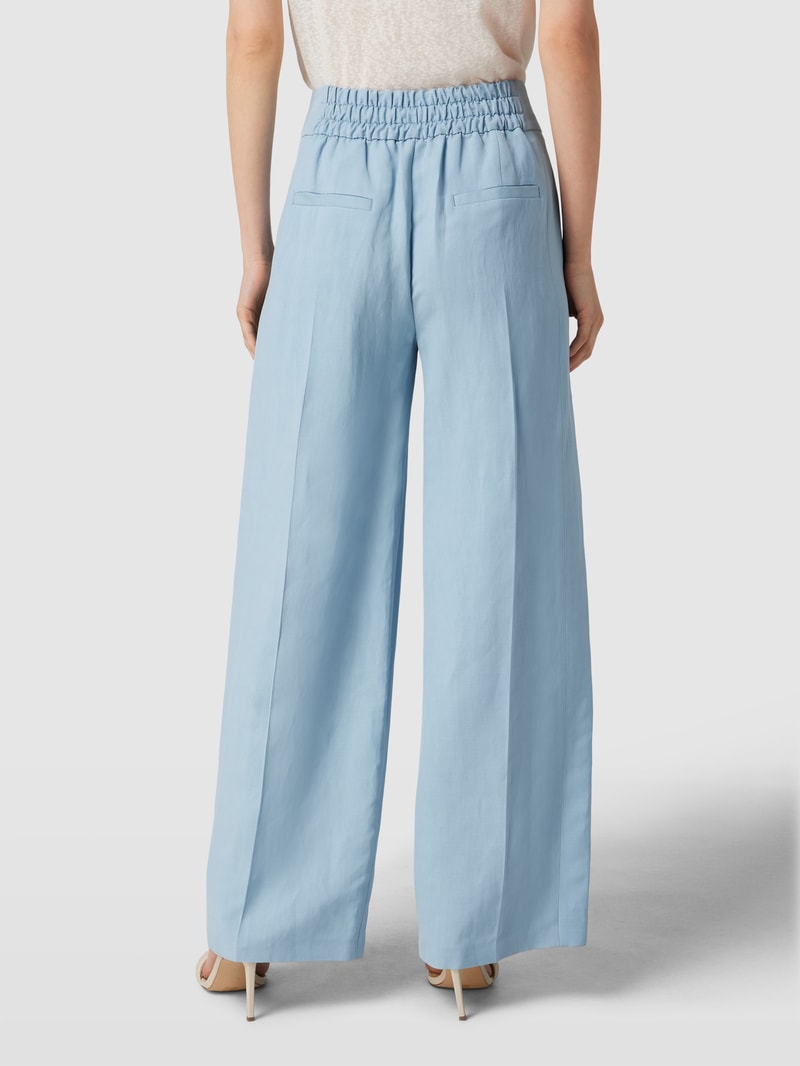 Hose mit Bundfalten in hellblau