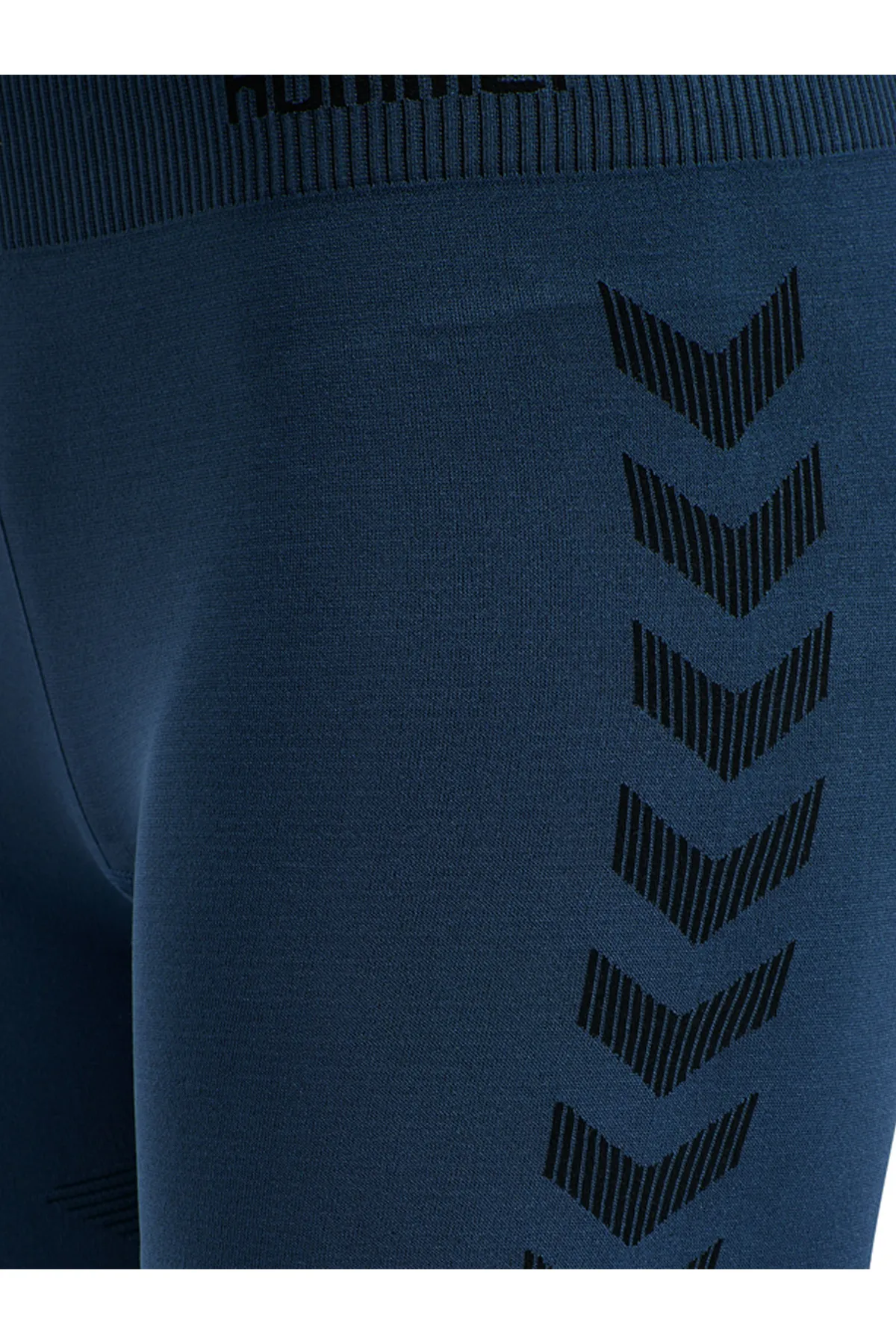 hummel  hmlFIRST SEAMLESS TRAINING SHORT TIGHTS DAMEN