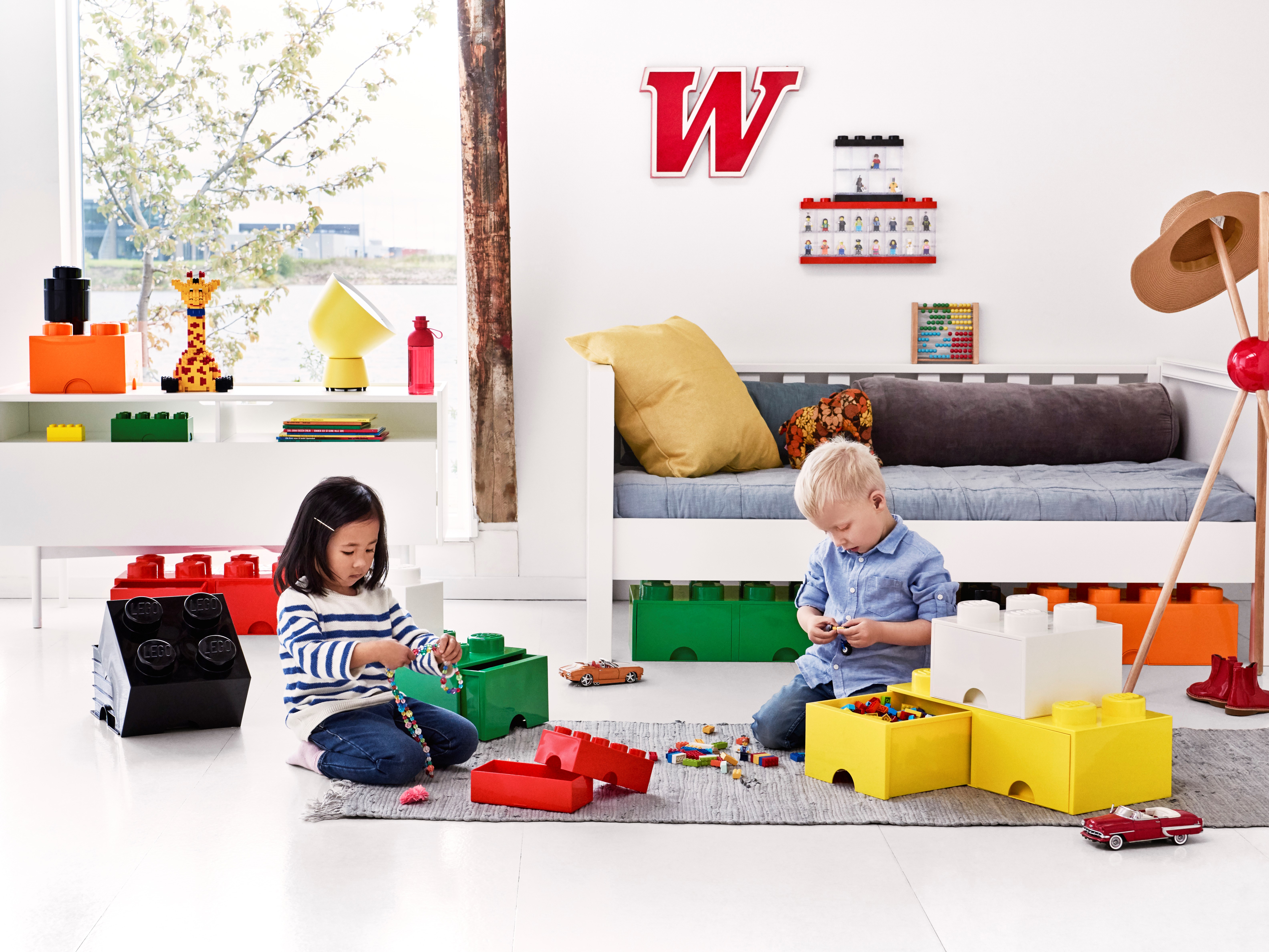 LEGO® Aufbewahrungsstein mit 8 Noppen und Schubfächern in Schwarz 5006248