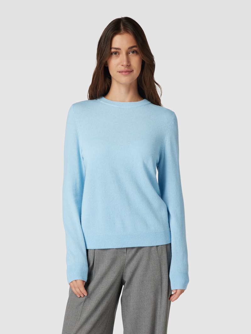 Strickpullover mit Rundhalsausschnitt in hellblau meliert