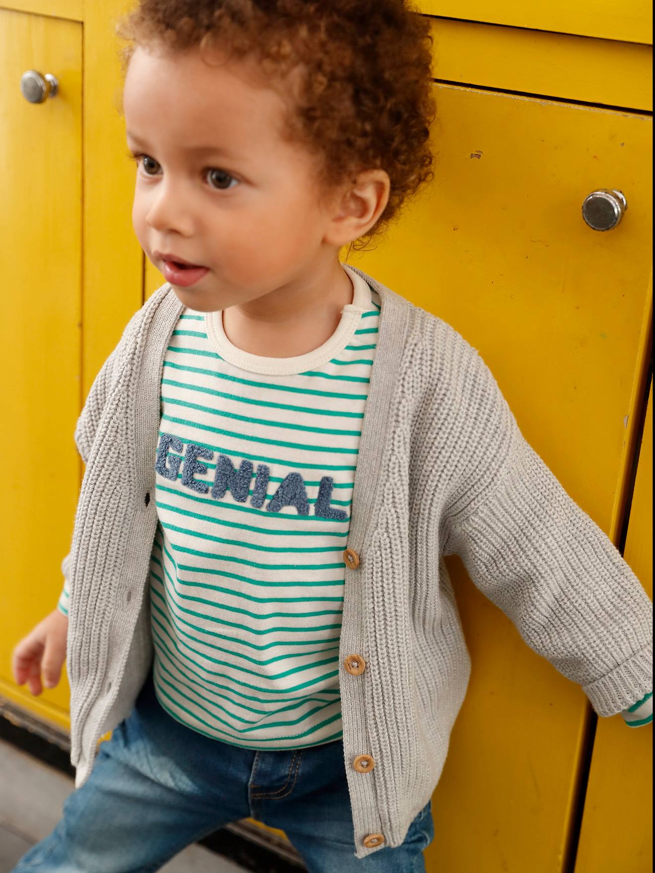 Gilet col V bébé en maille perlée gris chiné