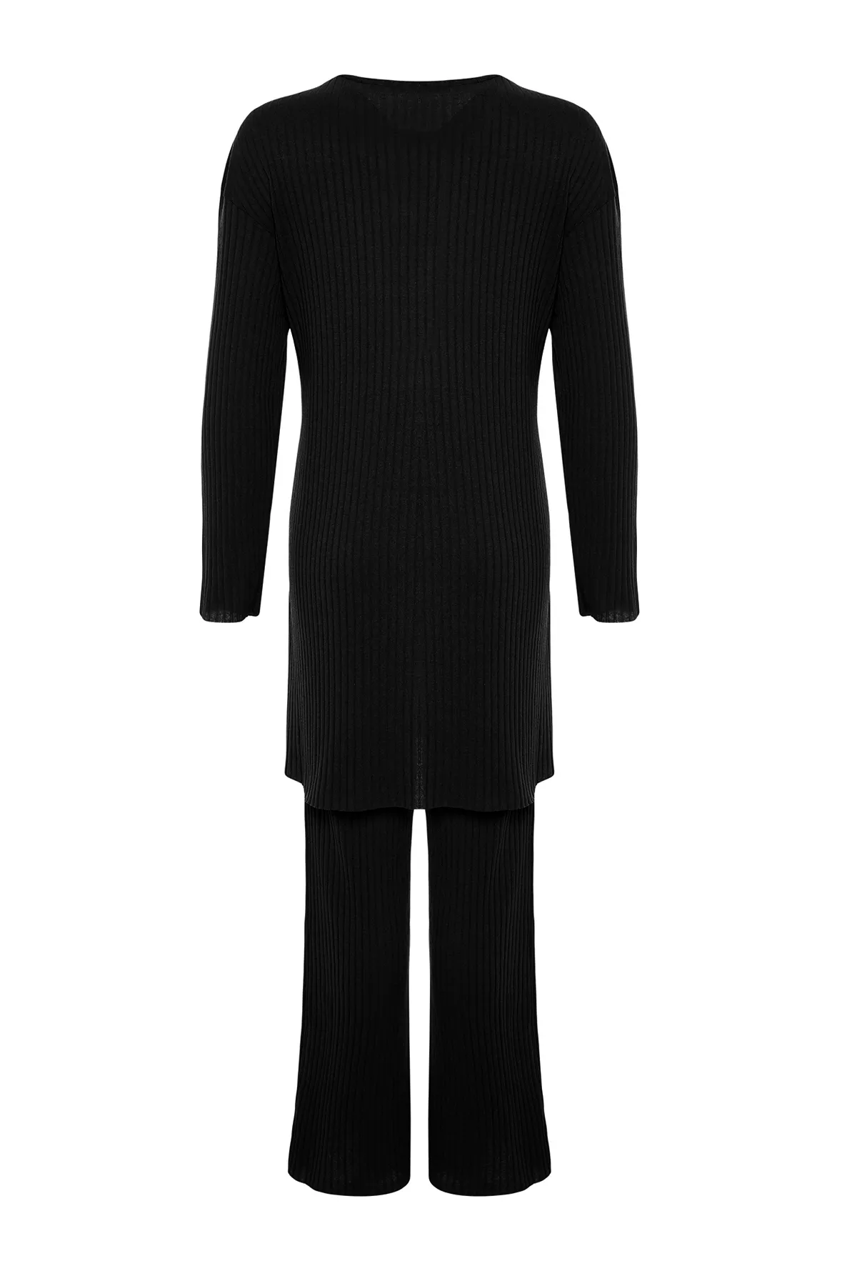 Trendyol Modest  Schwarzes Set aus gestricktem Oberteil und Unterteil im Camisole-Stil TCTSS24US00060