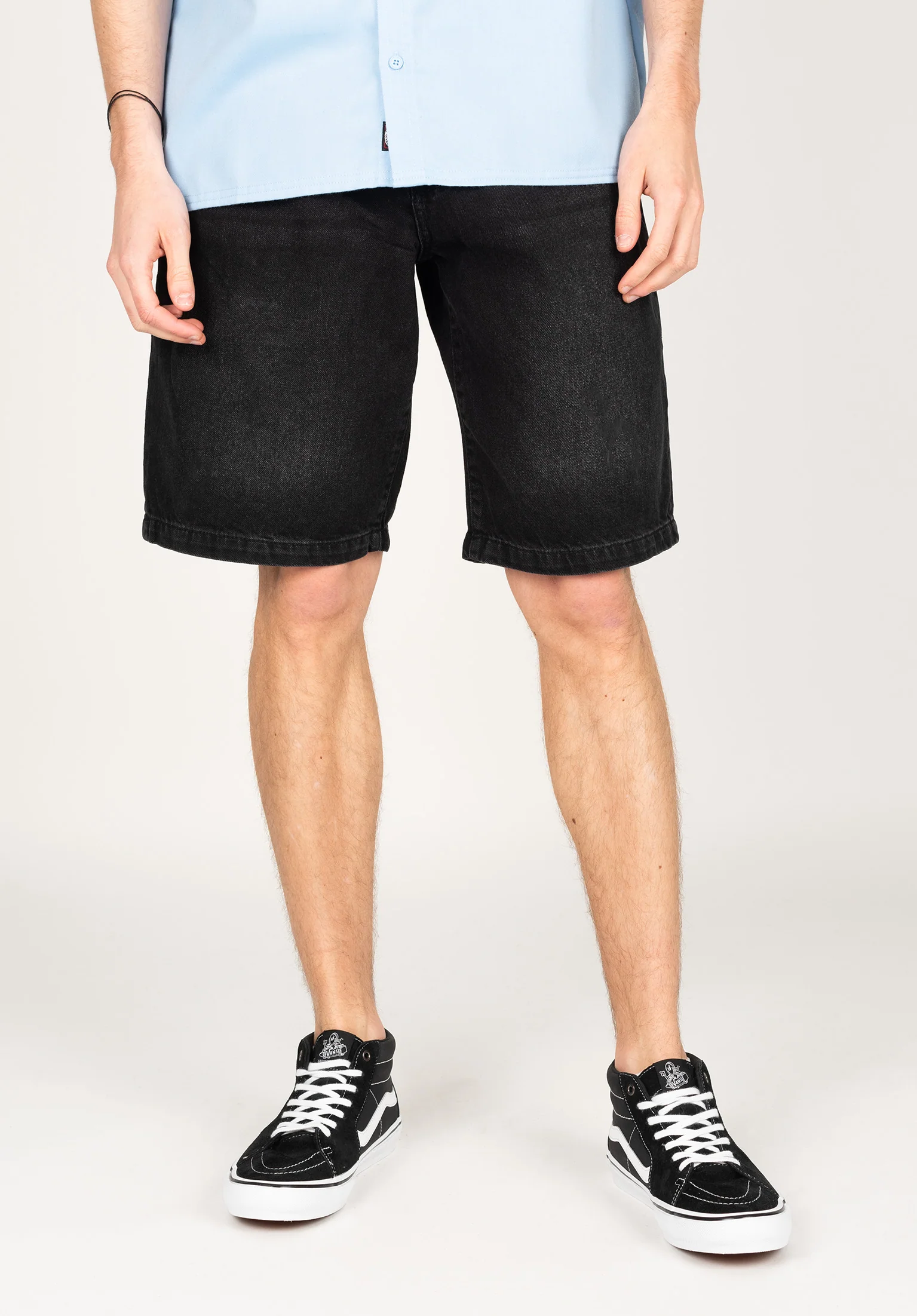 Solid Short
