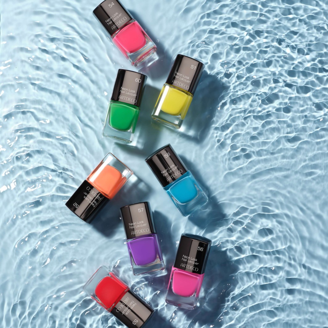 Neon Look Nail Lacquer