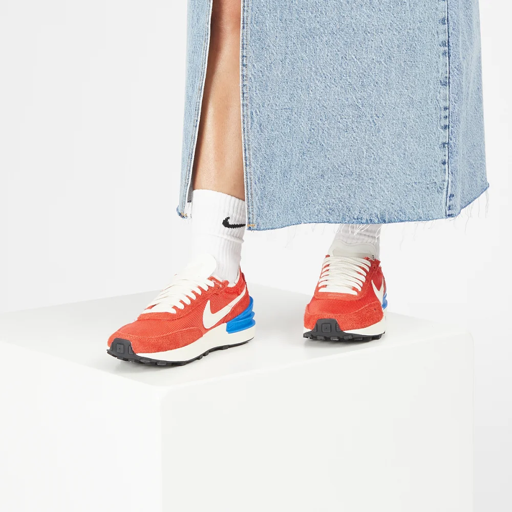 Nike Waffle One Vintage DX2929-600 / rot