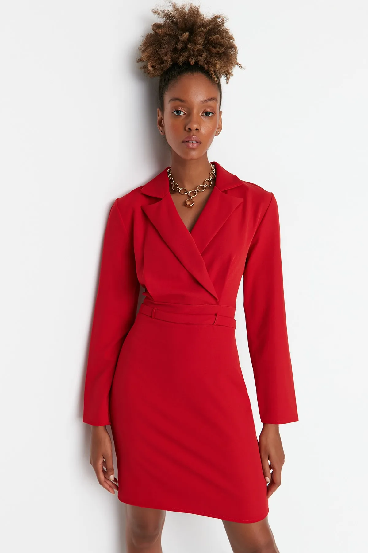 Trendyol Collection  Rotes Mini-Webkleid mit Jackenkragen TWOAW23EL00360