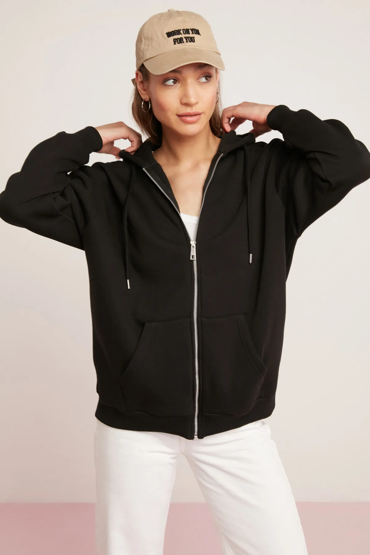 ETHIQUET  Oynx Damen-Fleece-Sweatshirt mit weicher Kapuze und Reißverschluss in Schwarz