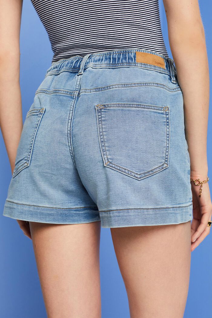 Jeans-Shorts im Jogger-Stil