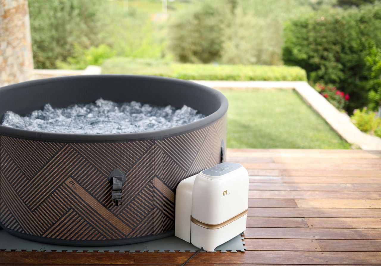 PureHaven MSpa PureHaven aufblasbarer Whirlpool 173x173x70 cm für 6 Personen selbstreinigend inkl. Filterkatuschen und Abdeckung Leergewicht 38 kg
