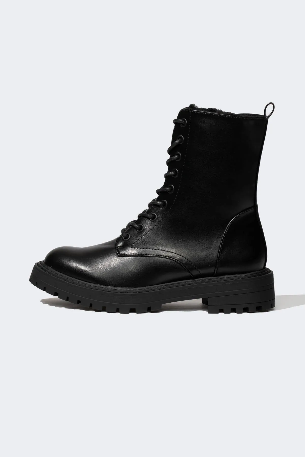 DeFacto  Damen-Winterstiefel aus Kunstleder mit Schnürung und Reißverschluss und dicker Sohle