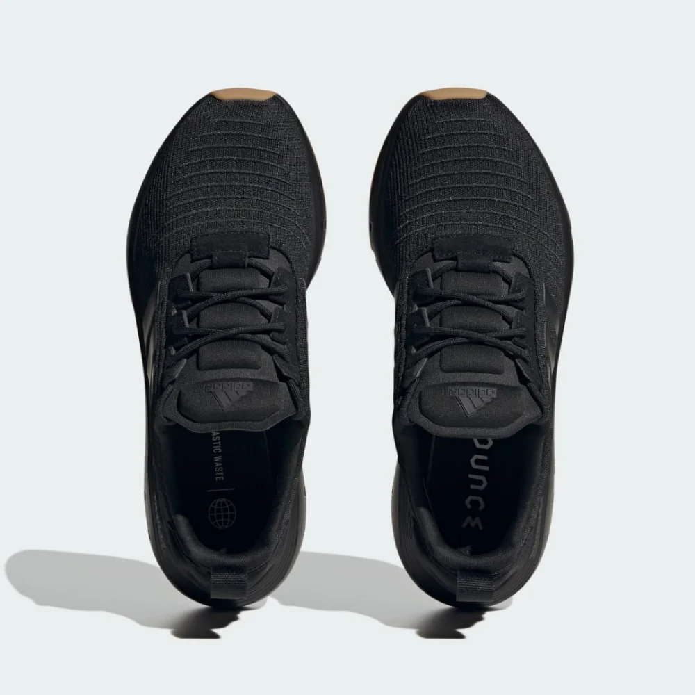 adidas Swift Run IG4704 / schwarz
