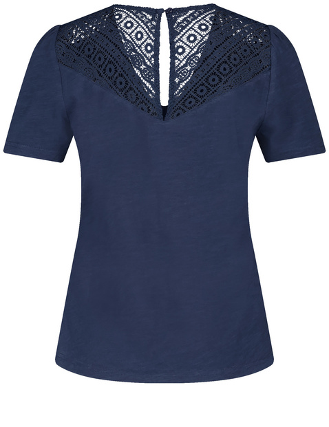 Kurzarmshirt mit zarter Spitze