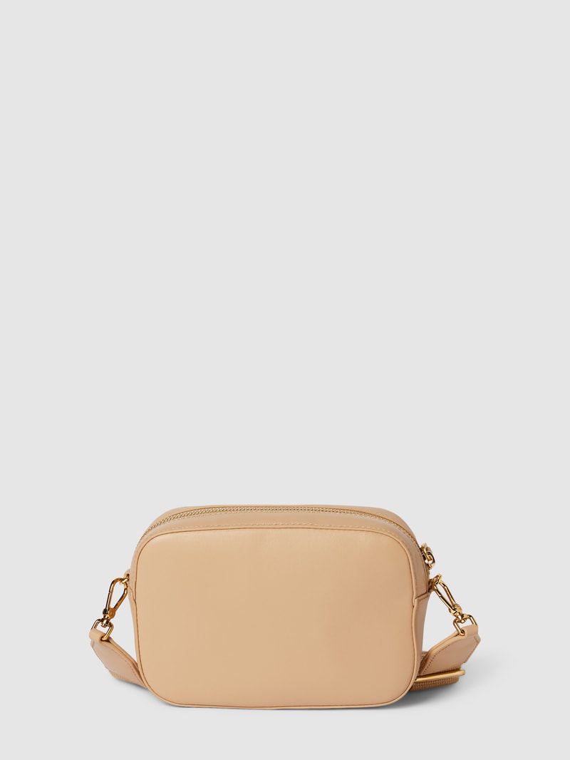 Umhängetasche mit Label-Applikation Modell 'TEBE MATELASSE' in beige