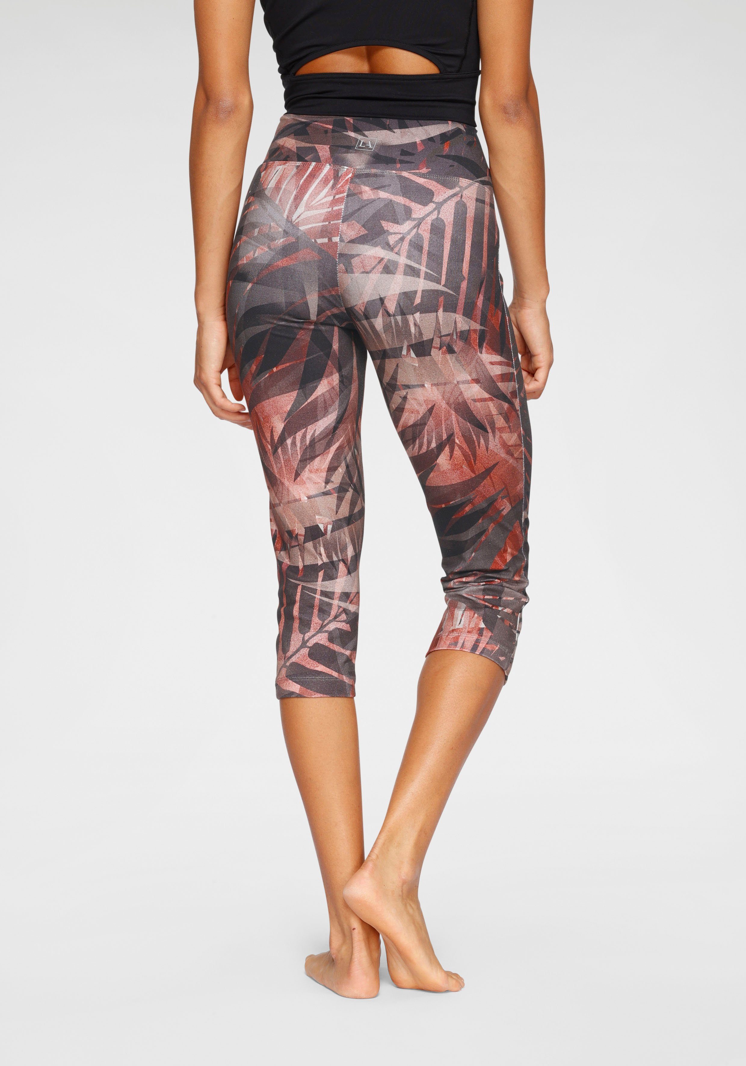LASCANA ACTIVE Caprileggings Tropical mit abstraktem Palmenprint