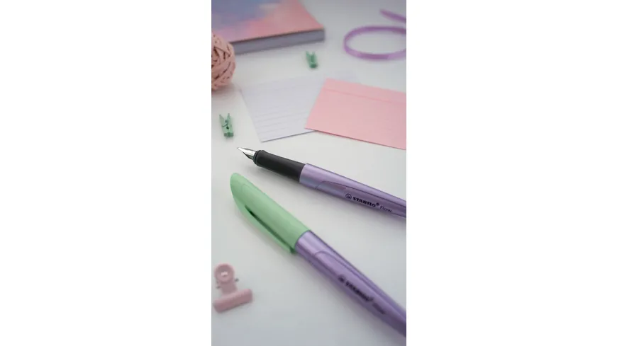 STABILO® Füller - STABILO Flow COSMETIC in metallic lila/grün - Einzelstift - inklusive Patrone