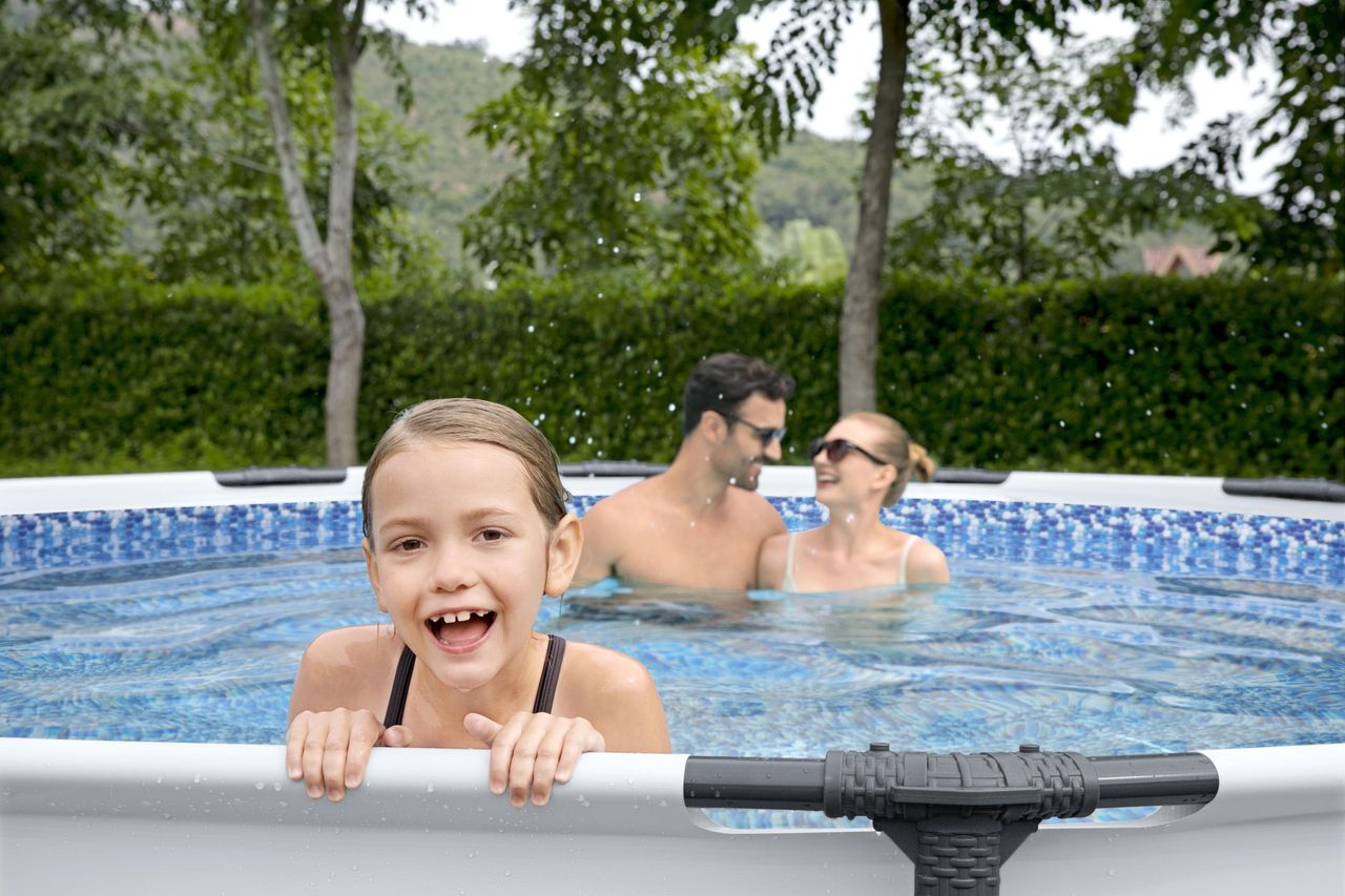 Bestway Steel Pro MAX™ Frame Pool Komplett-Set mit Filterpumpe Ø 427 x 107 cm, lichtgrau, rund