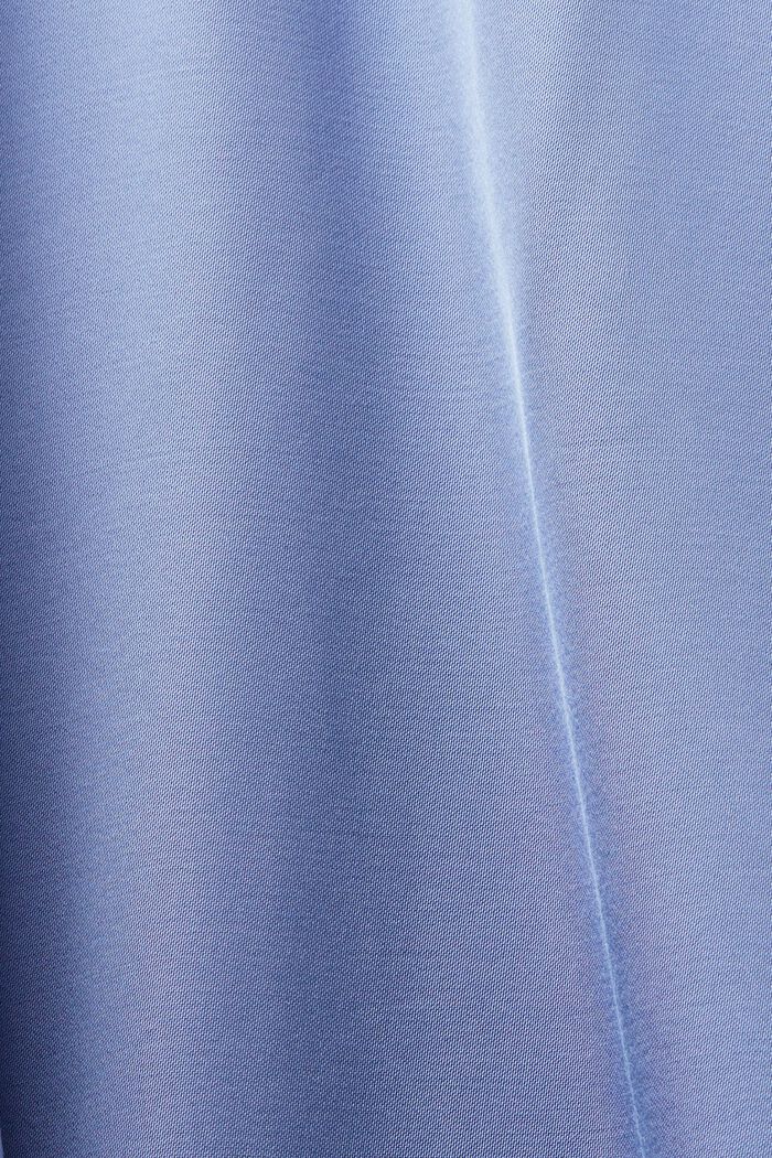 Satinbluse mit Smok-Details