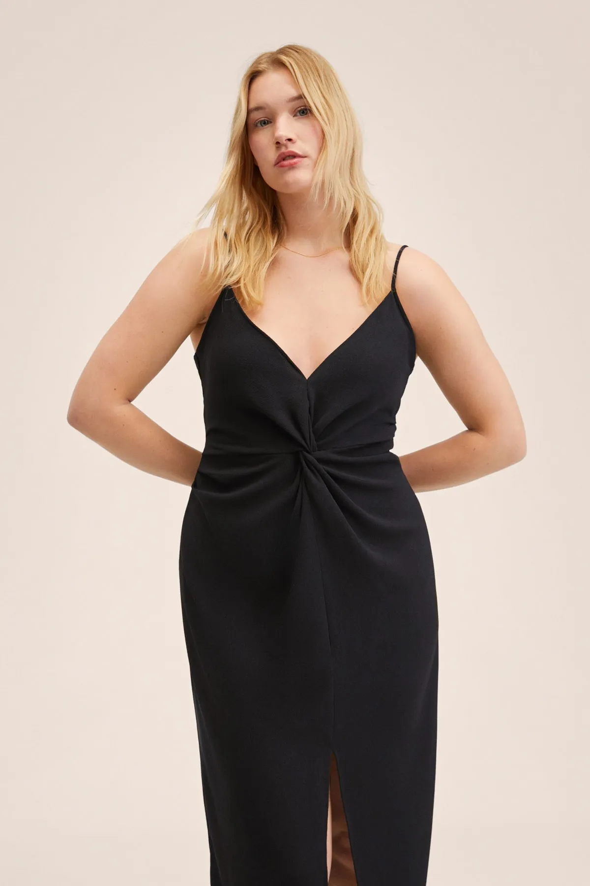 MANGO  27037129 Frau / Mädchen Schwarz