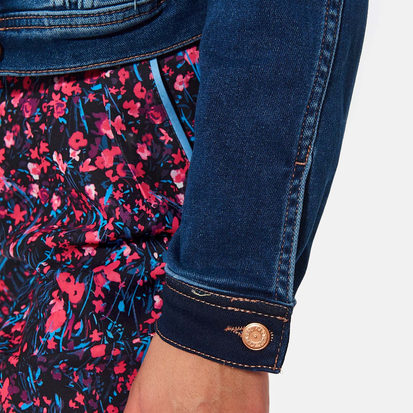 SANDY  Veste en jean courte Femme
