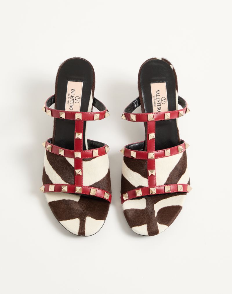 Rockstud Slidesandaler i 60 mm kalveskind med hesteskindseffekt