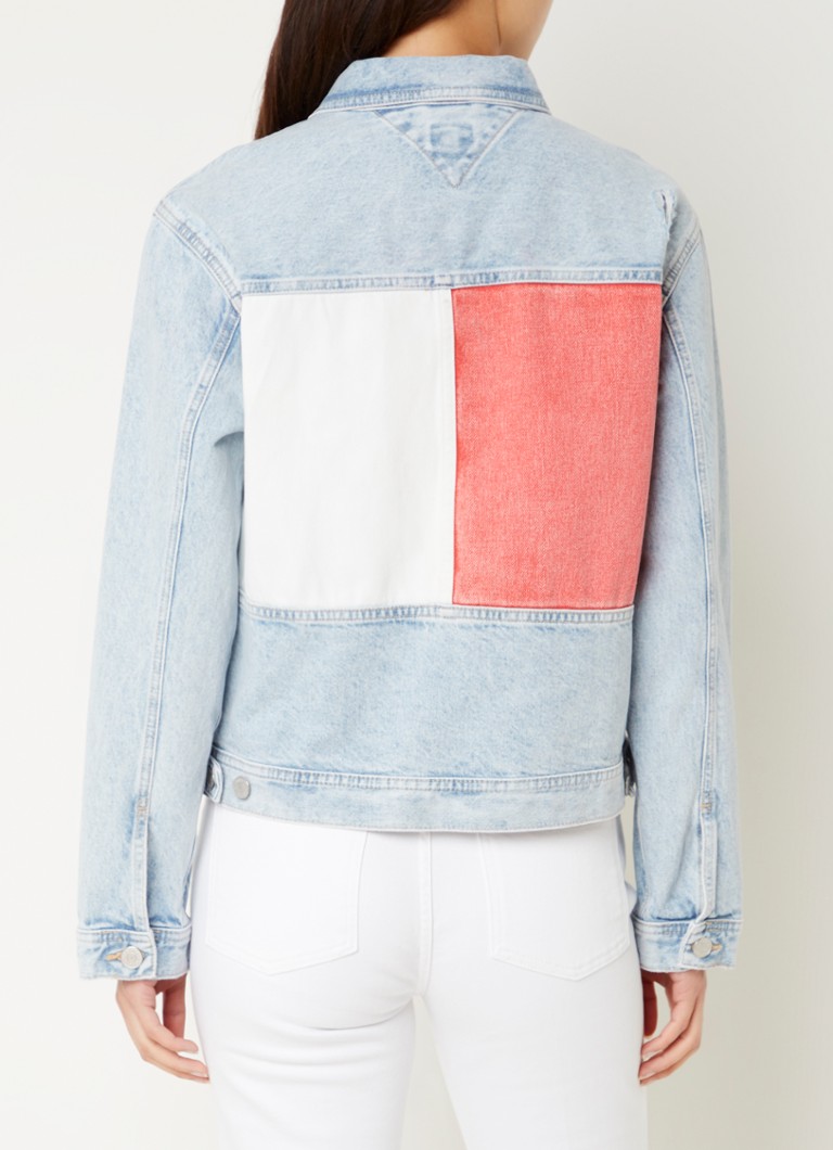 Jachetă din denim Tommy Hilfiger Mom, cu buzunare la piept și laterale.