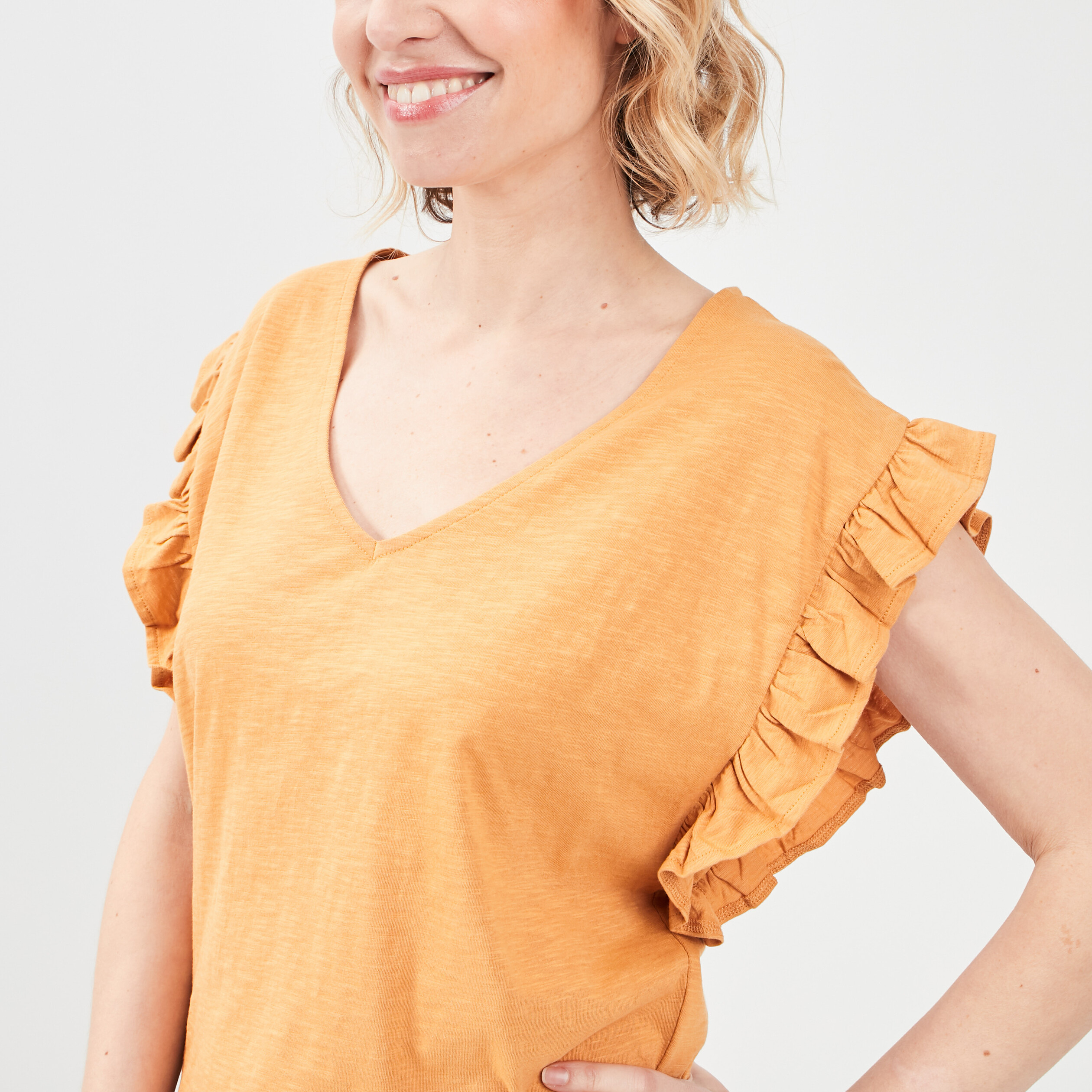 T-shirt manches courtes à volants jaune moutarde femme | La Halle