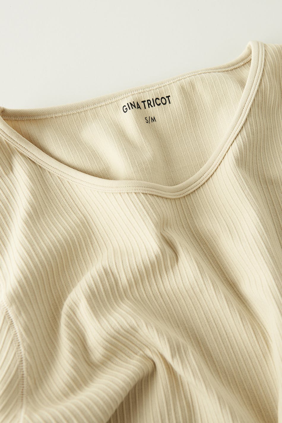 Sky seamless top