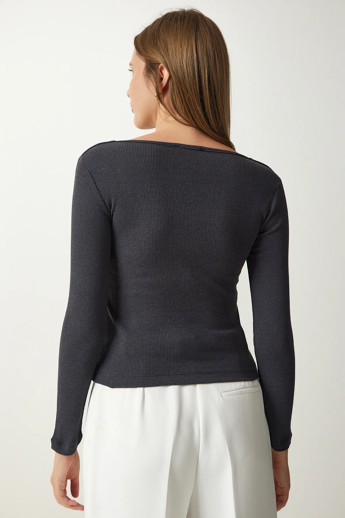 Happiness İstanbul  Anthrazitfarbene, schnurgebundene Strickbluse mit quadratischem Kragen für Damen GT00052