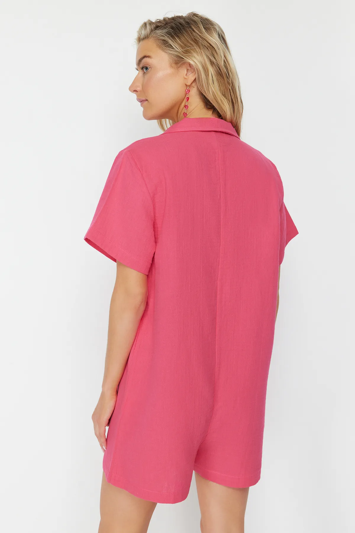 Trendyol Collection  Fuchsia Wide Fit Overall aus gewebtem Musselin aus 100 % Baumwolle TBESS23TU00001
