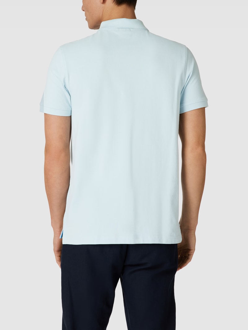 Poloshirt mit Logo-Stitching in hellblau