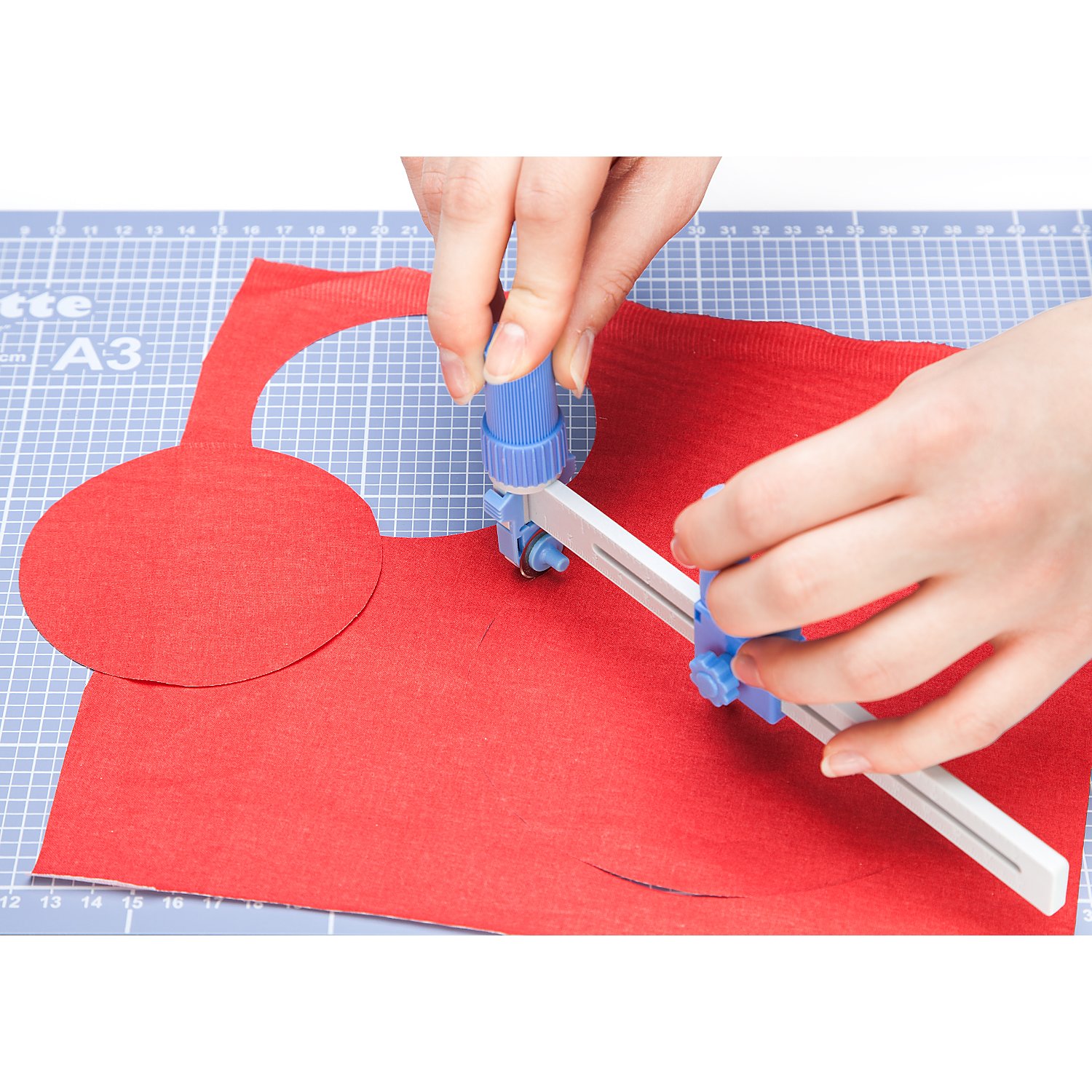 buttinette Kreisschneider, für Kreise von 3 cm bis 33,6 cm Ø